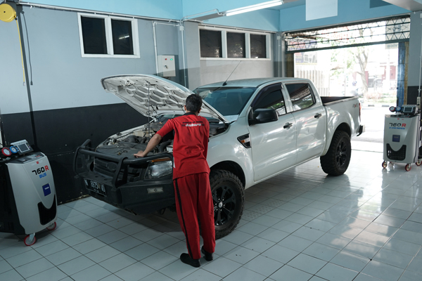  Servis AC Mobil Ford Malang